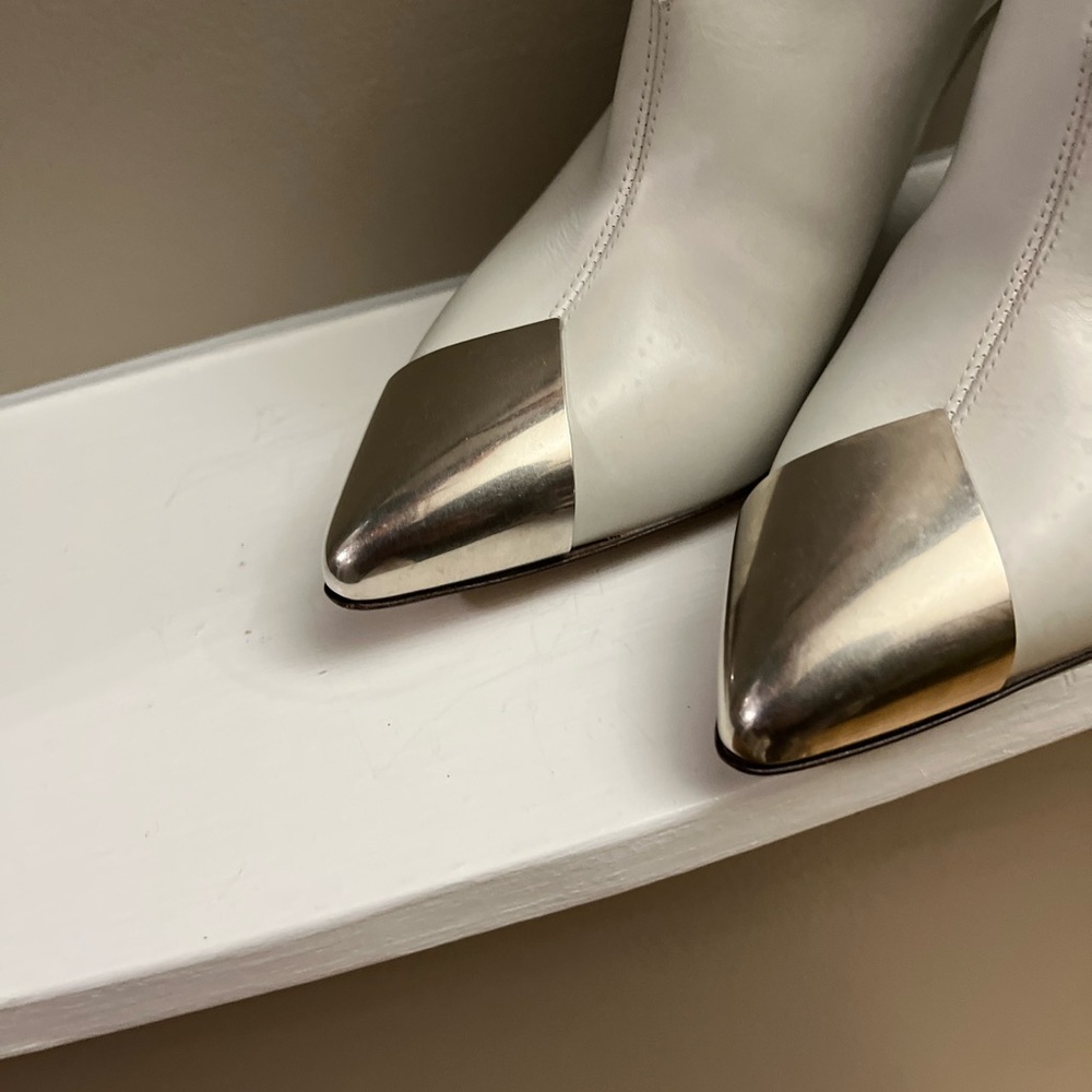 Isabel Marant Adsie Pointed cap toe Bootie - Picture 10 of 13